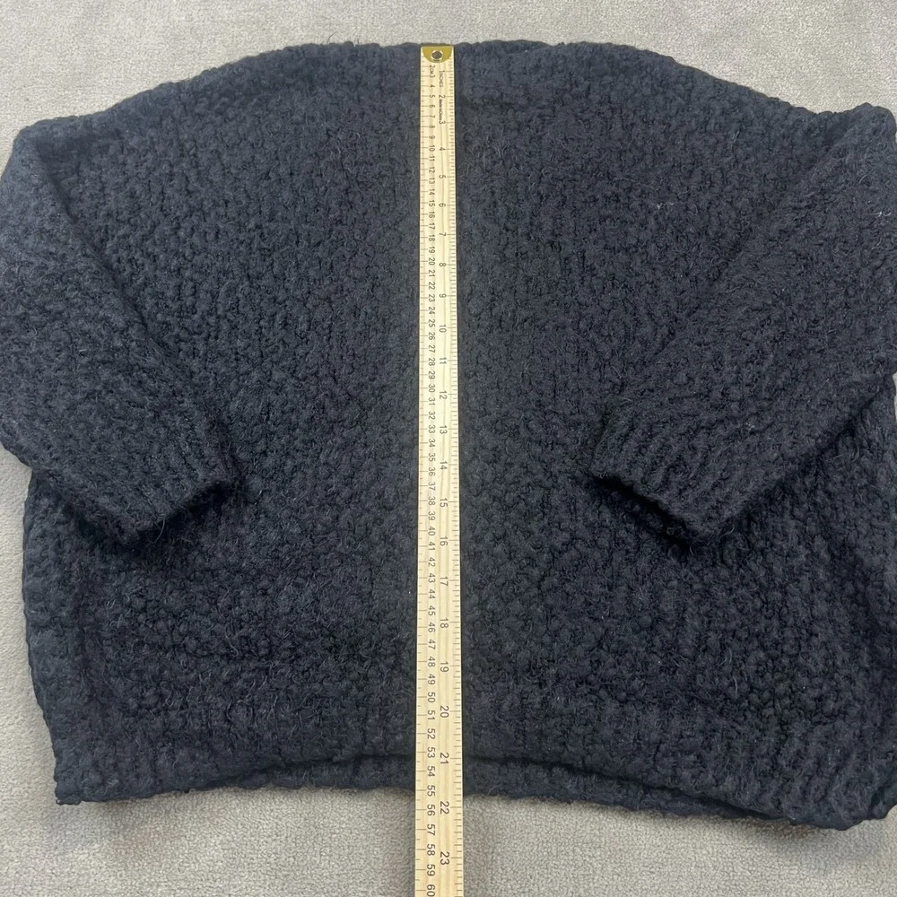 Altar'd State Size S/M Women Black Popcorn Knit V-Neck Oversized Sweater C10083